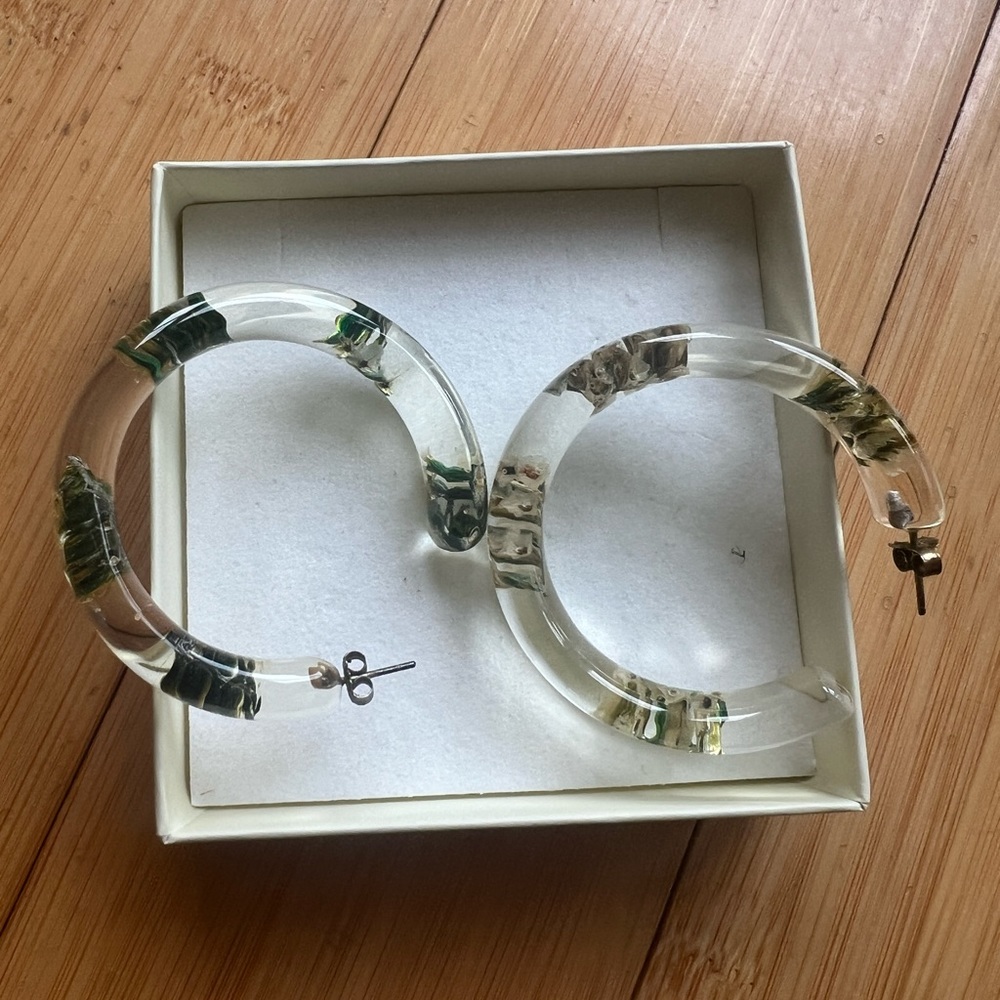 Floral hoop earrings